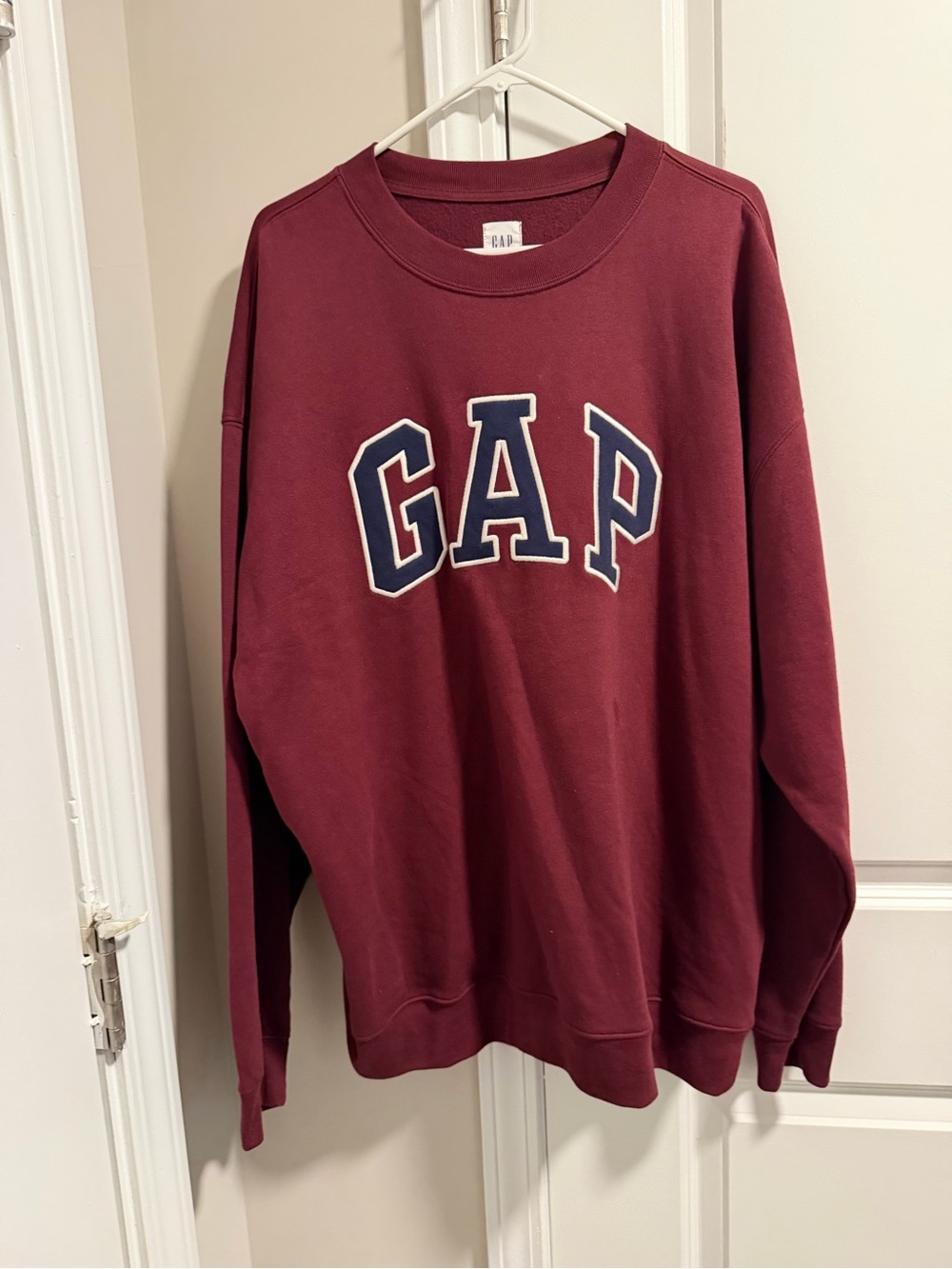 GAP Men's Burgundy Crewneck Sweatshirt